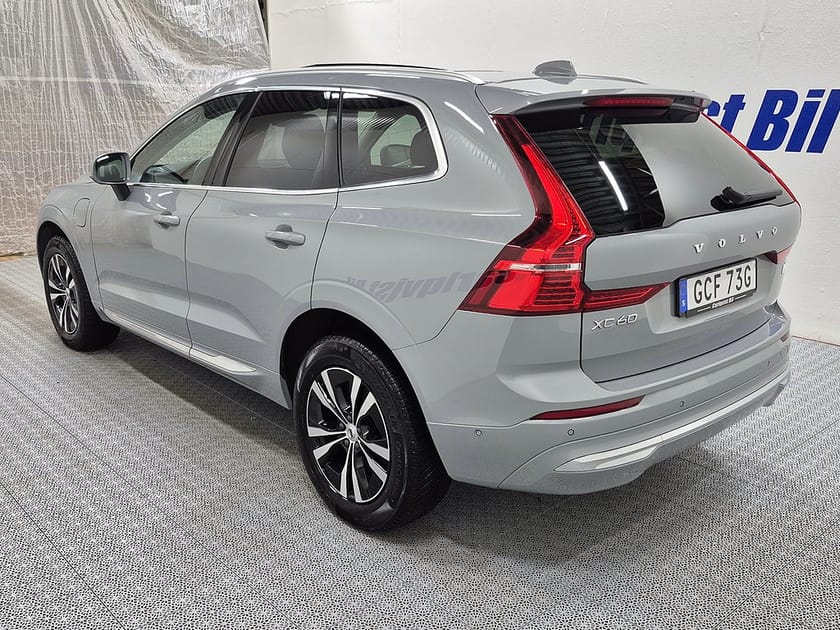 Bild 5 av Volvo XC60 T6 Recharge Core Edition plug in AWD 350HK 4x4 Panorama Läder