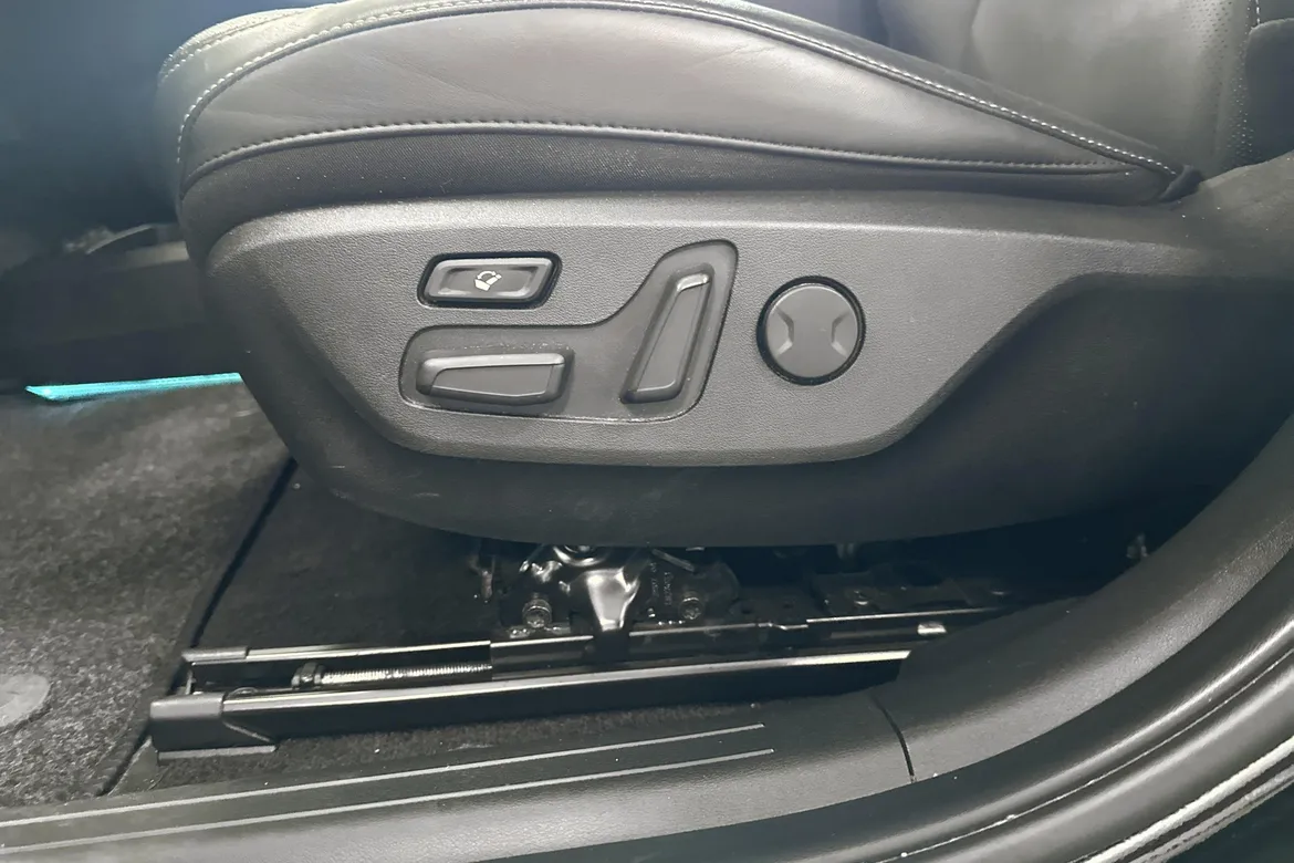 picture of a car