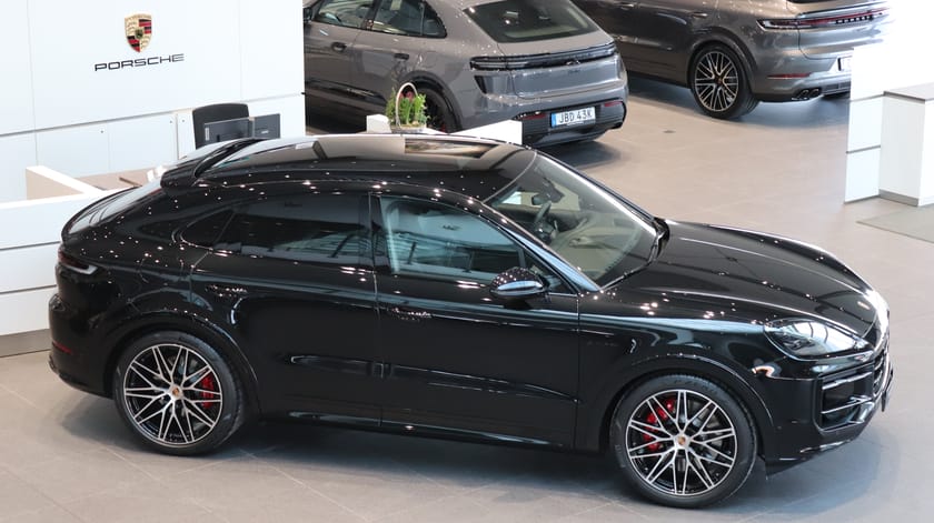 Bild 5 av Porsche Cayenne S E-Hybrid Coupé Black Edition