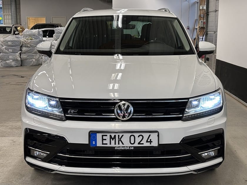 Bild 2 av Volkswagen Tiguan R-Line 1.4 TSI 4M 150hk Värmare Cockpit