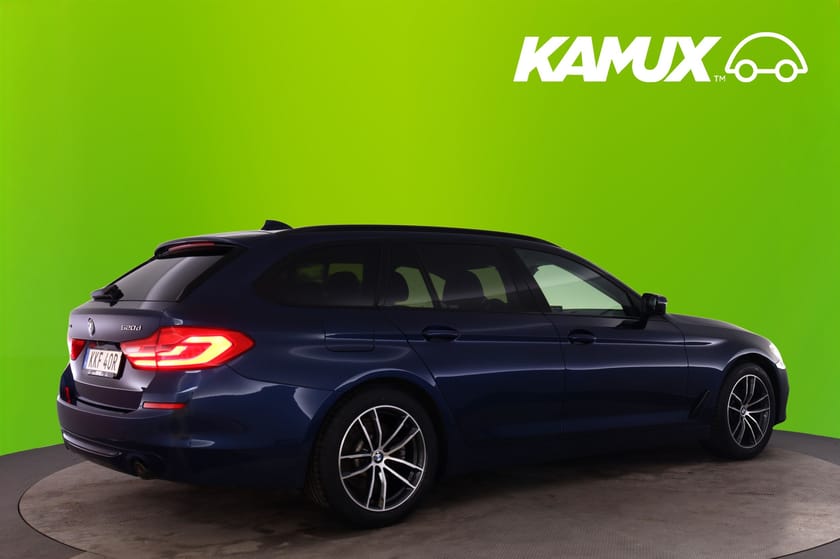 Bild 2 av BMW 520d xDrive Touring Sport Line B-Kam GPS Cockpit HiFi M-ratt Skinn Drag