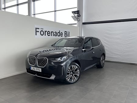BMW X3 30e xDrive 4,95 ränta Drag 20" H/K ComfortAccess