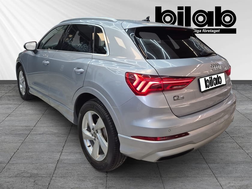 Bild 3 av Audi Q3 35 TFSI 35TFSI 150hk Rattvärme, drag, värmare