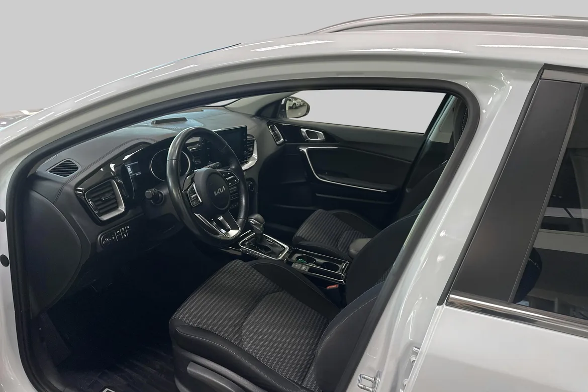 picture of a car