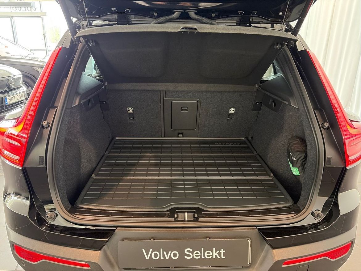 Volvo XC40 2023 - miniatyr 6