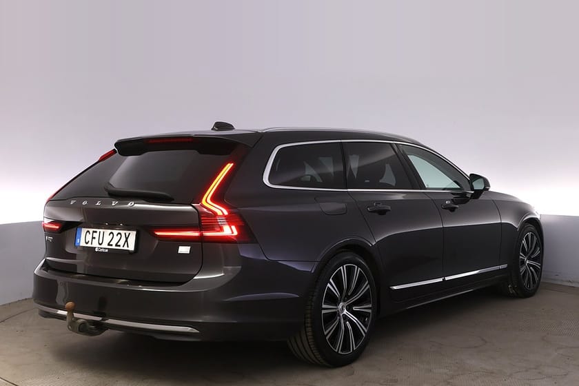 Bild 4 av Volvo V90 Recharge T6 AWD Core Drag BLIS Kamera Navi