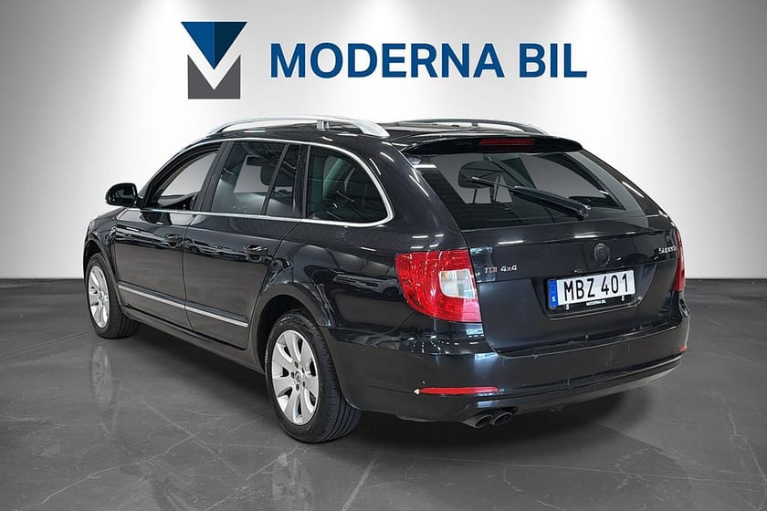 Bild 3 av Škoda Superb Kombi Skoda 2.0 TDI 4x4 170hk Dragkrok Kamrem bytt Motorvärmare