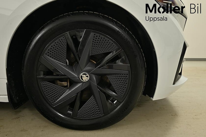 Bild 3 av Škoda Enyaq RS Skoda 340hk, Drag, Advanced, Läder