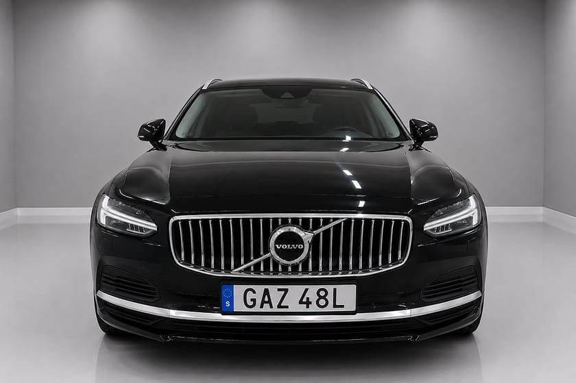 Bild 2 av Volvo V90 Recharge T6 AWD Momentum Adv P-värmare Kamera Carplay