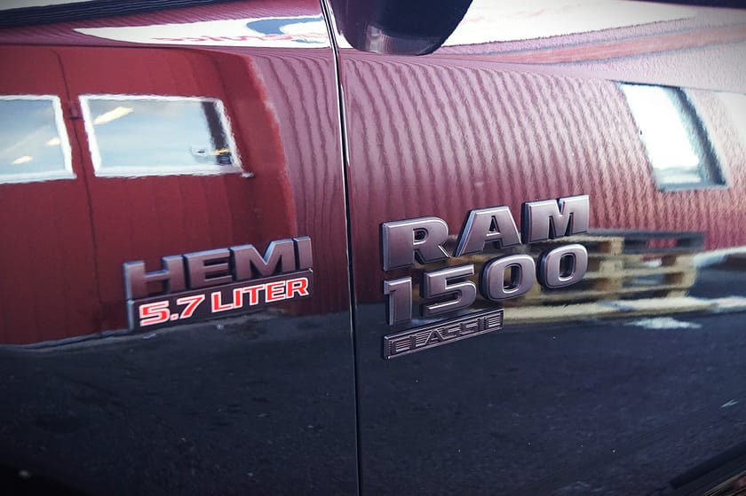 Bild 5 av RAM 1500 Crew Cab Classic 5.7 V8 HEMI 4x4 TorqueFlite Navi B-kamera