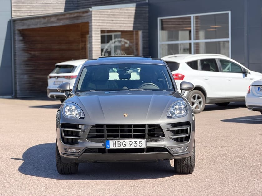 Bild 3 av Porsche Macan Turbo PDK Pano B-Kamera Bose Skinn