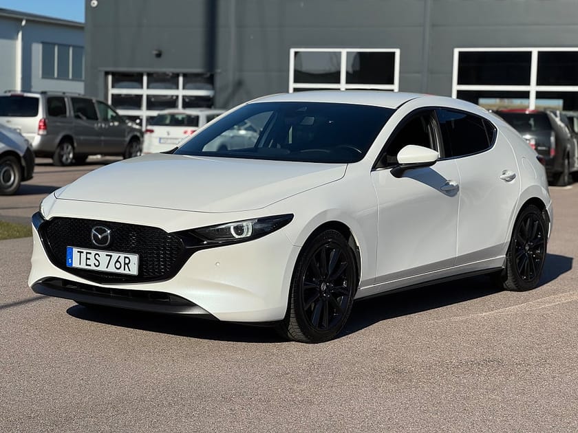 Bild 2 av Mazda 3 Hatchback 2.0 SKYACTIV-X Kamera Navigation Bose