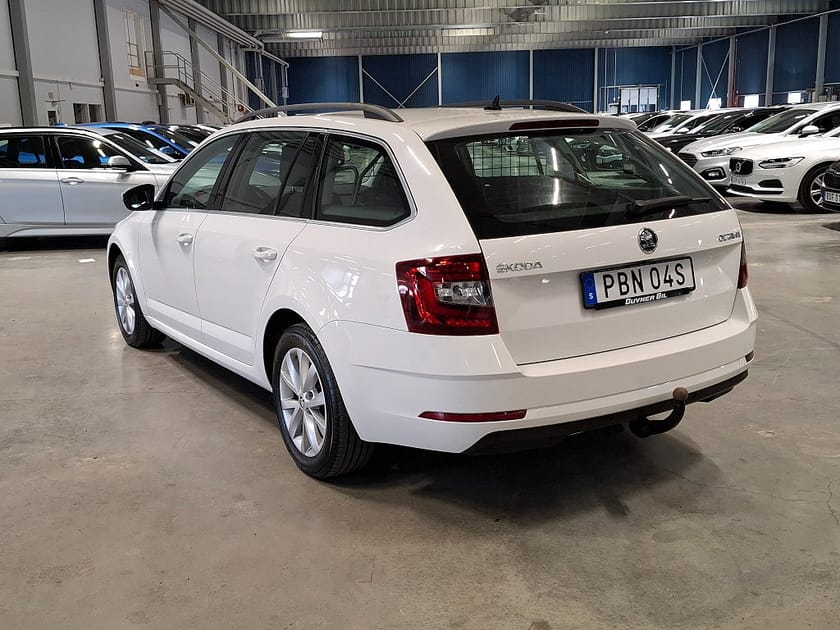 Bild 4 av Škoda Octavia Kombi Skoda 1.6 TDI SCR Ambition V-hjul Drag