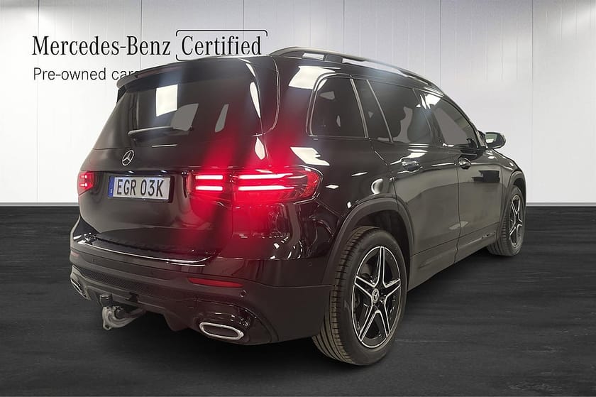 Bild 3 av Mercedes-Benz GLB 220 d 4MATIC 4M AMG Line Premium Drag Pano Nightpack Värmare