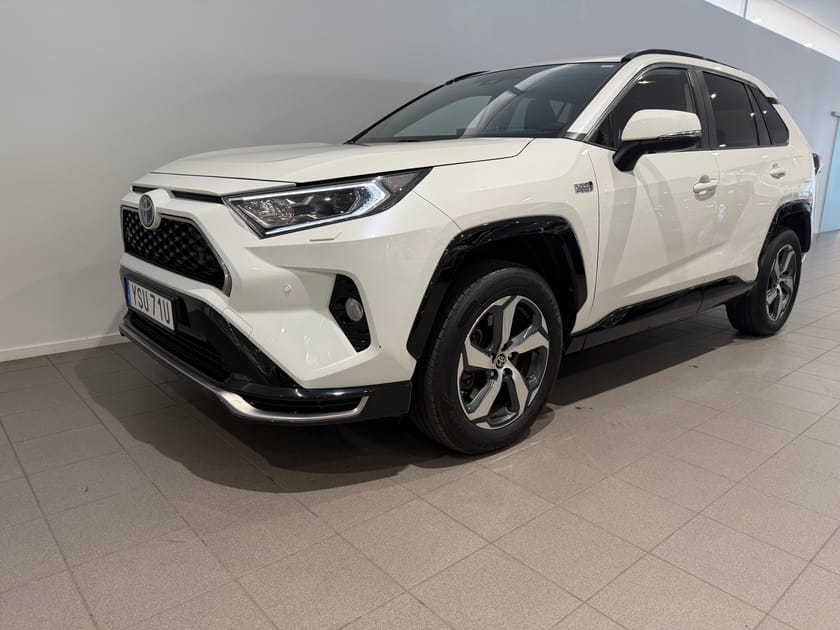 Bild 1 av Toyota RAV4 Plug-in Hybrid X Edition / Dragkrok / Elektrisk stol / Adaptiv farthållare /