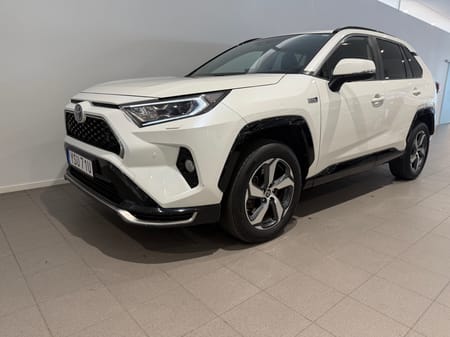 Toyota RAV4 Plug-in Hybrid X Edition / Dragkrok / Elektrisk stol / Adaptiv farthållare /
