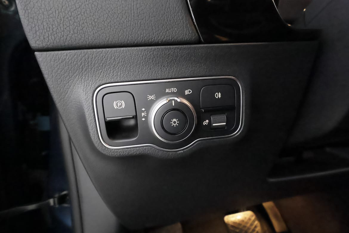 Mercedes-Benz EQA 2022 - miniatyr 13