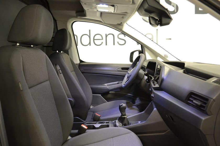 Bild 4 av Volkswagen Caddy Cargo HJULBAS: 2755 MM KHP  MOTOR: 2,0 L TD