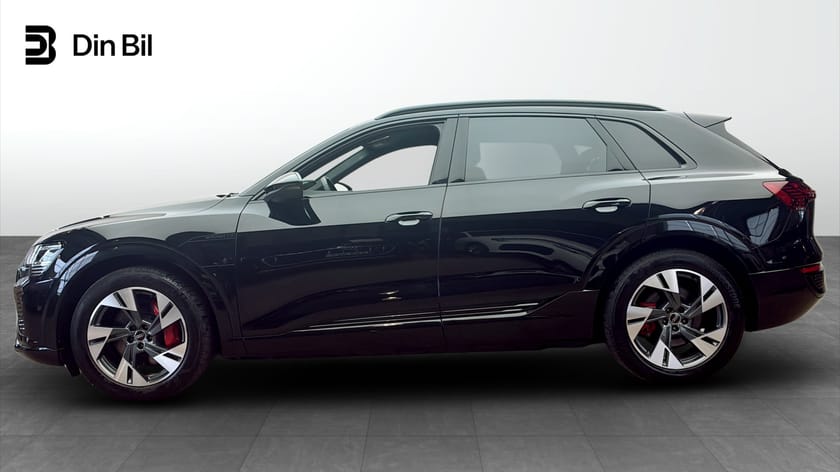 Bild 2 av Audi Q8 55 e-tron quattro 408HK S-Line