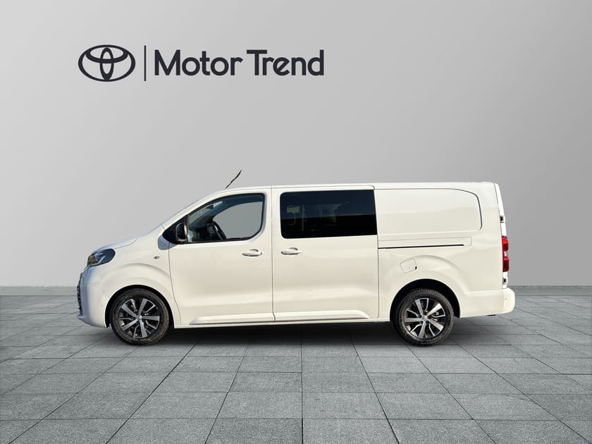 Bild 3 av Toyota Proace Crew Van L2 LONG DUBBELHYTT 2,0D 180 HK AUTO PREMIUM