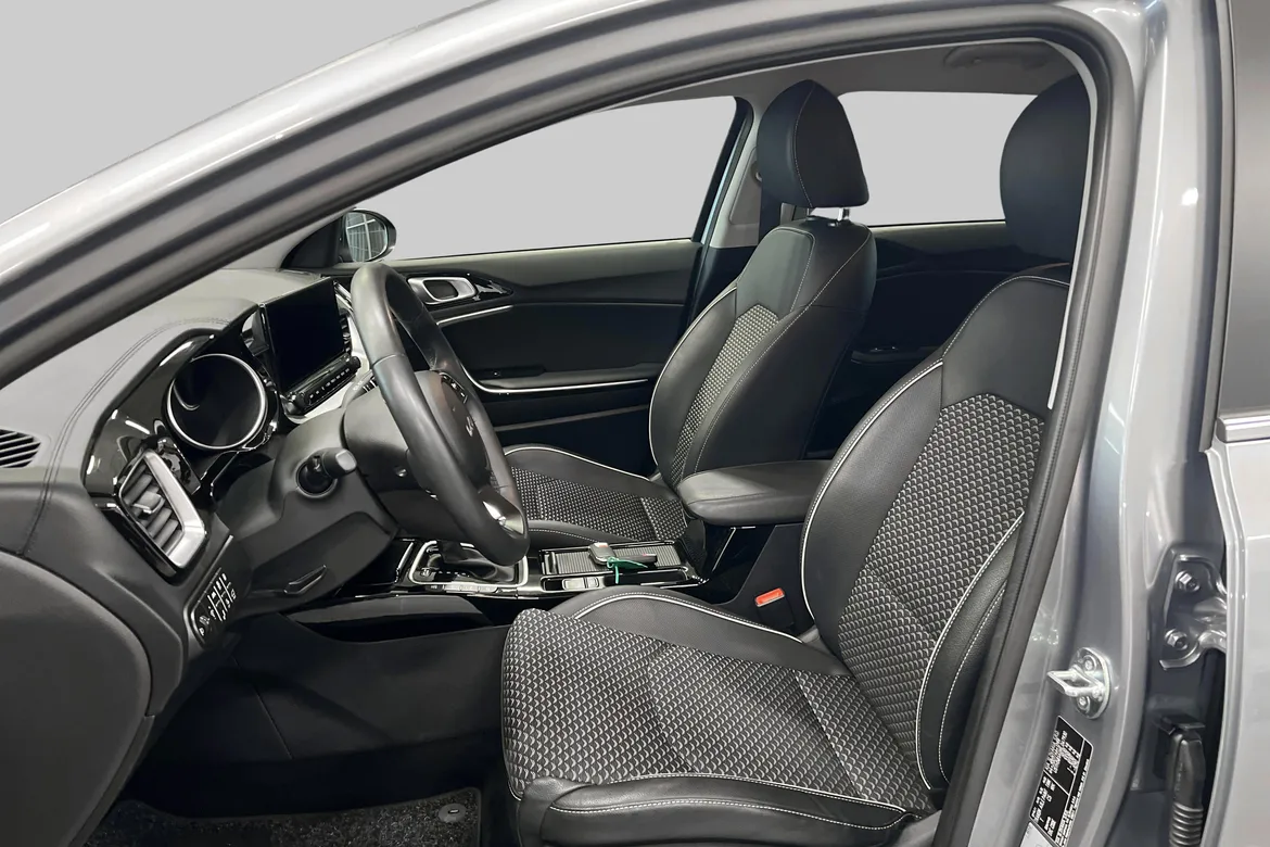 picture of a car