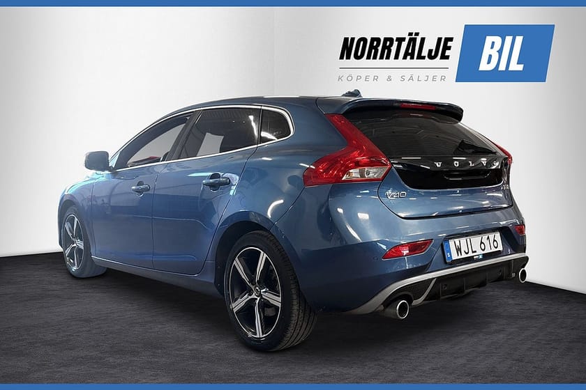 Bild 4 av Volvo V40 T3 152 HK R-DESIGN NAVI P-VÄRM B-KAMERA BLUETOOTH