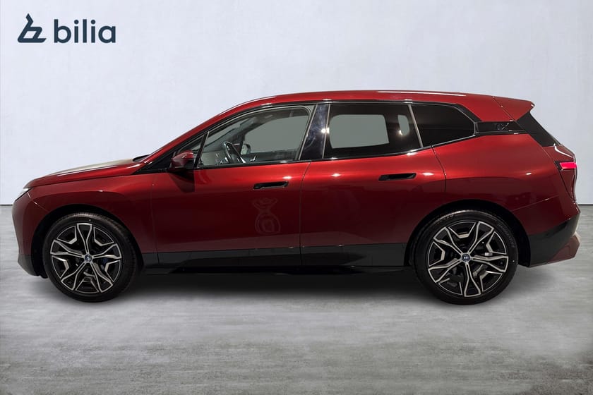 Bild 3 av BMW iX xDrive50 / Innovation / Proffesional / Comfort / Live
