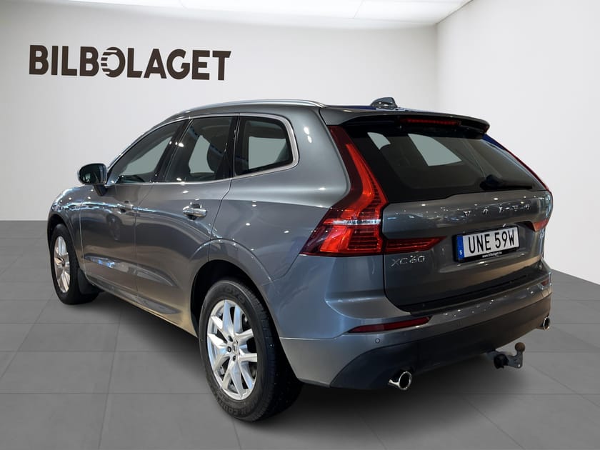 Bild 3 av Volvo XC60 B4 AWD Diesel Momentum Advanced Edt(DRAGKROK/RATTVÄRME/ELLUCKA)