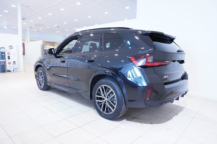 Bild 5 av BMW X1 xDrive25e M Sport Active Ed Drag DA Premium Pkt