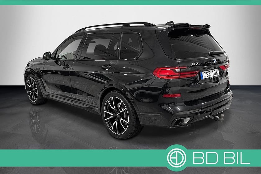 Bild 2 av BMW X7 xDrive40i xDRIVE 40i M-SPORT HUD DRAG VÄRMARE PANO SKY LOUNGE