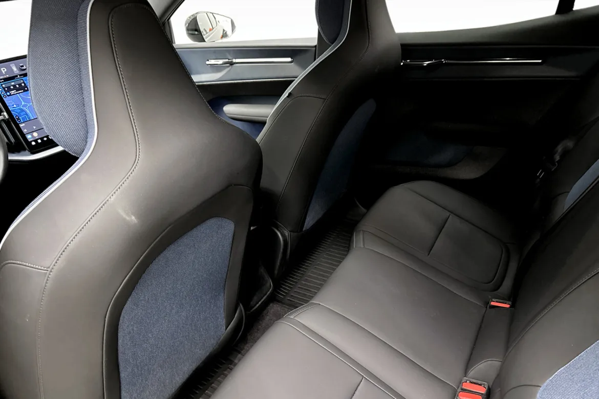 Volvo EX30 Single Motor Extended Range