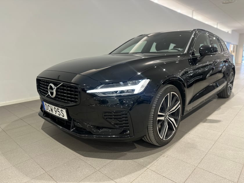 Bild 1 av Volvo V60 Recharge T6 R-Design, Dragkrok, Backkamera