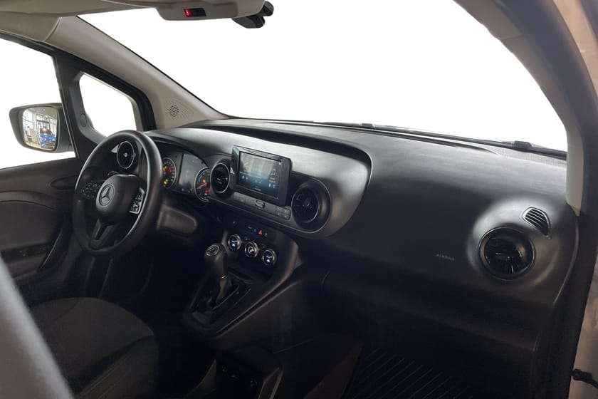 Bild 5 av Mercedes-Benz eCitan 112 L2, EL, Vinterhjul, Drag, Moms