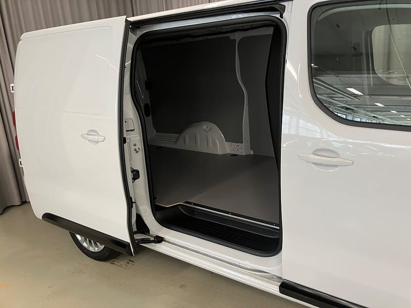 Bild 5 av Peugeot Expert L3 2.2 BlueHDi 150hk Automat LED-Ramp