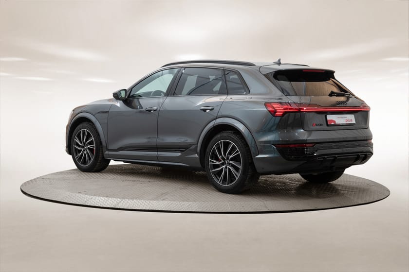 Bilde 3 av Audi SQ8 e-tron quattro plus
