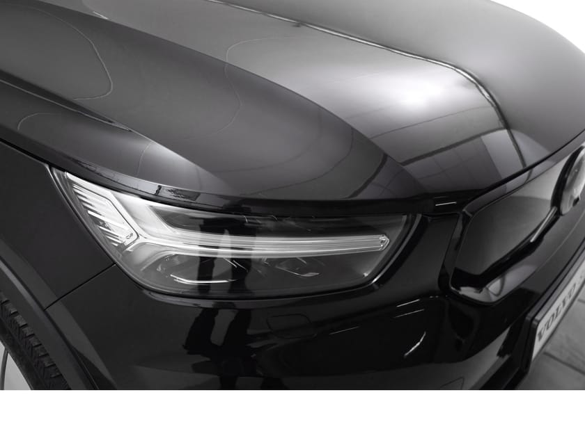 Bilde 4 av Volvo XC40 P8 AWD Recharge 408 HK/360 g.k./Panorama Soltak/Hengerfeste
