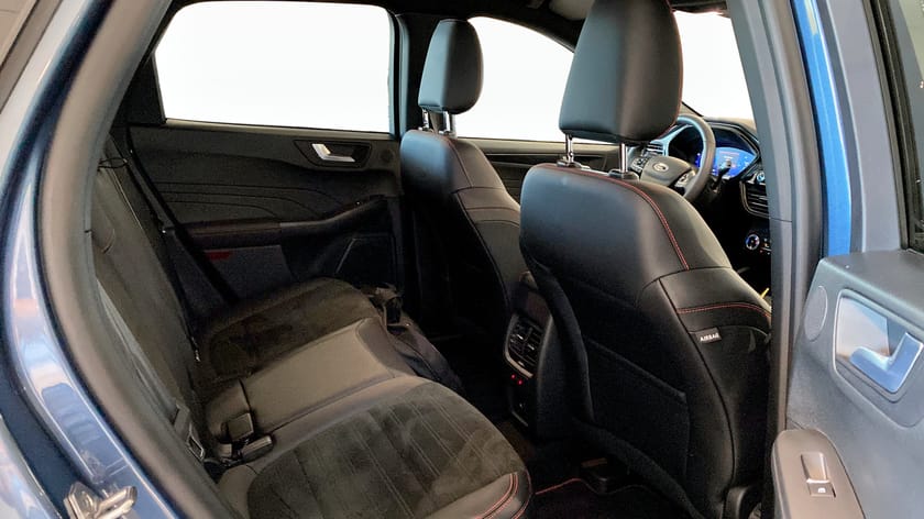 Bild 5 av Ford Kuga Plug-In Hybrid ST-Line X Business Edition PHEV|225HK|56km EL| 20 tum