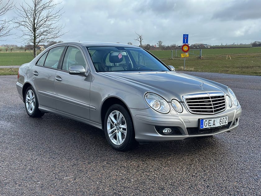 Bild 2 av Mercedes-Benz E 200 Kompressor 5G-Tronic Classic Euro 4