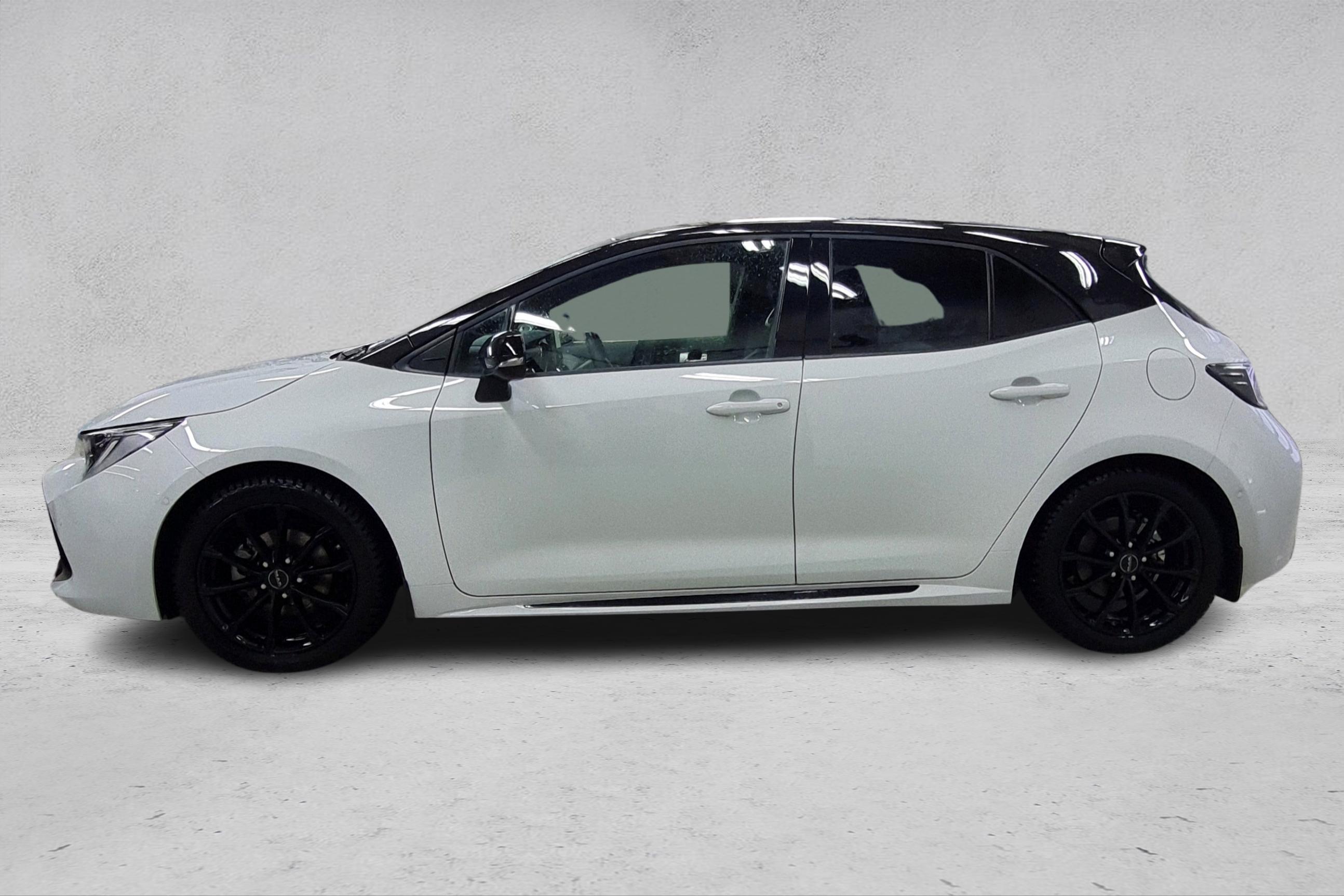 Thumnail bilde 1 av Toyota Corolla Hybrid