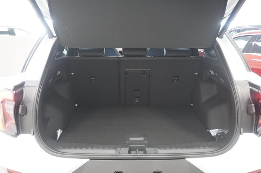 Bild 4 av Ford Explorer EV Extended Range RWD Premium, Rwd, Long Business Edition 286 hk 572km