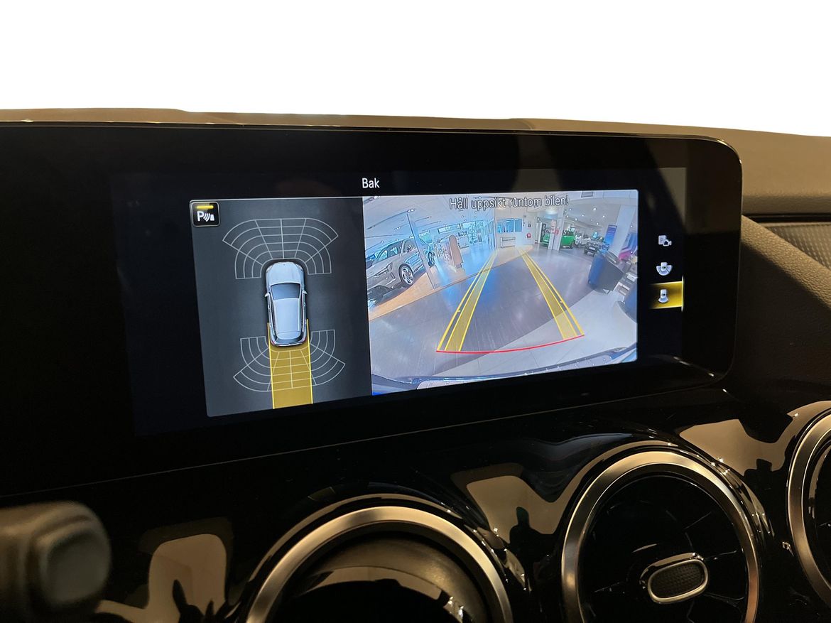 Mercedes-Benz GLA 2021 - miniatyr 19