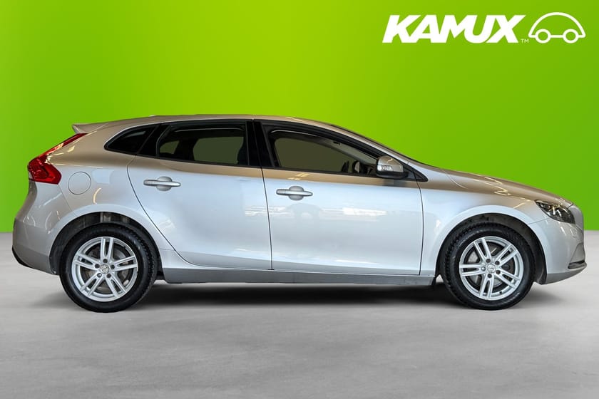 Bild 2 av Volvo V40 D3 Kinetic 150hk D-värm Kamrem Bytt