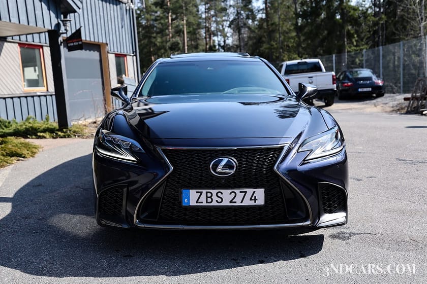 Bild 3 av Lexus LS 500h AWD F-SPORT 3.5 V6 LUFTFJÄDRING MARK LEVINSON