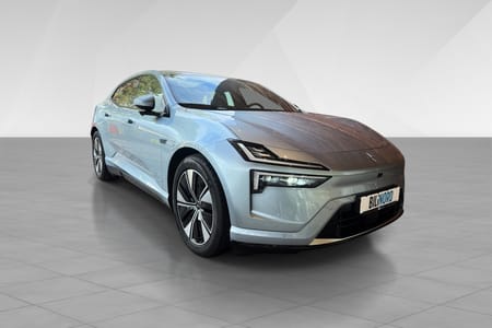 Polestar 4 Long Range Dual motor AWD Plus & Pilot