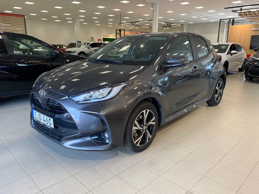 Bild 1 av Toyota Yaris Hybrid 115 5d Active Plus Säkerhetspaket