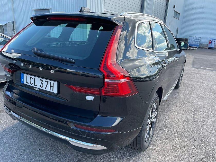 Bild 3 av Volvo XC60 T6 Recharge Core Bright plug in AWD 350HK 4x4 Panorama