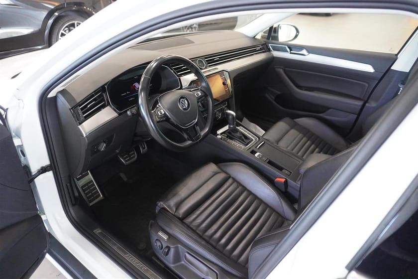 Bild 2 av Volkswagen Passat Alltrack 2.0 Värmare Drag Rattvärme Kurvljus