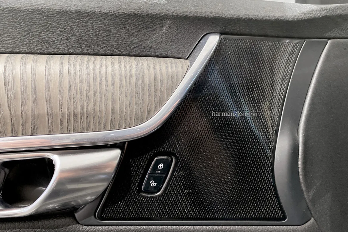 Volvo V90 Cross Country
