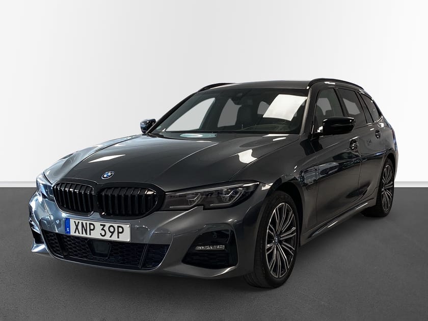Bild 1 av BMW 330e xDrive Touring E M-sport