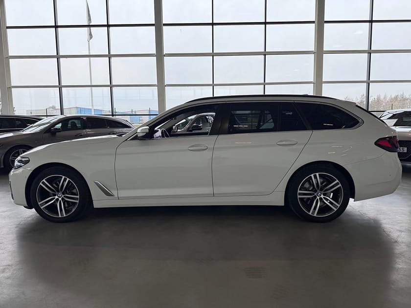 Bild 2 av BMW 520d xDrive Touring | Drag | Värmare | Rattvärme | MOMS |